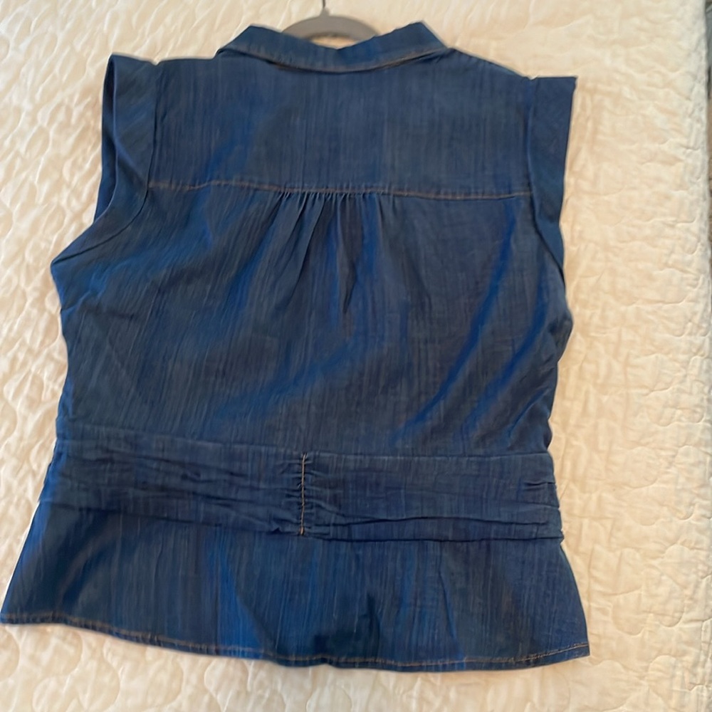 Sleeveless Navy-Washed Soft Denim Button-Down Wrap Shirt, WHBM, Size 18 - Picture 3 of 3